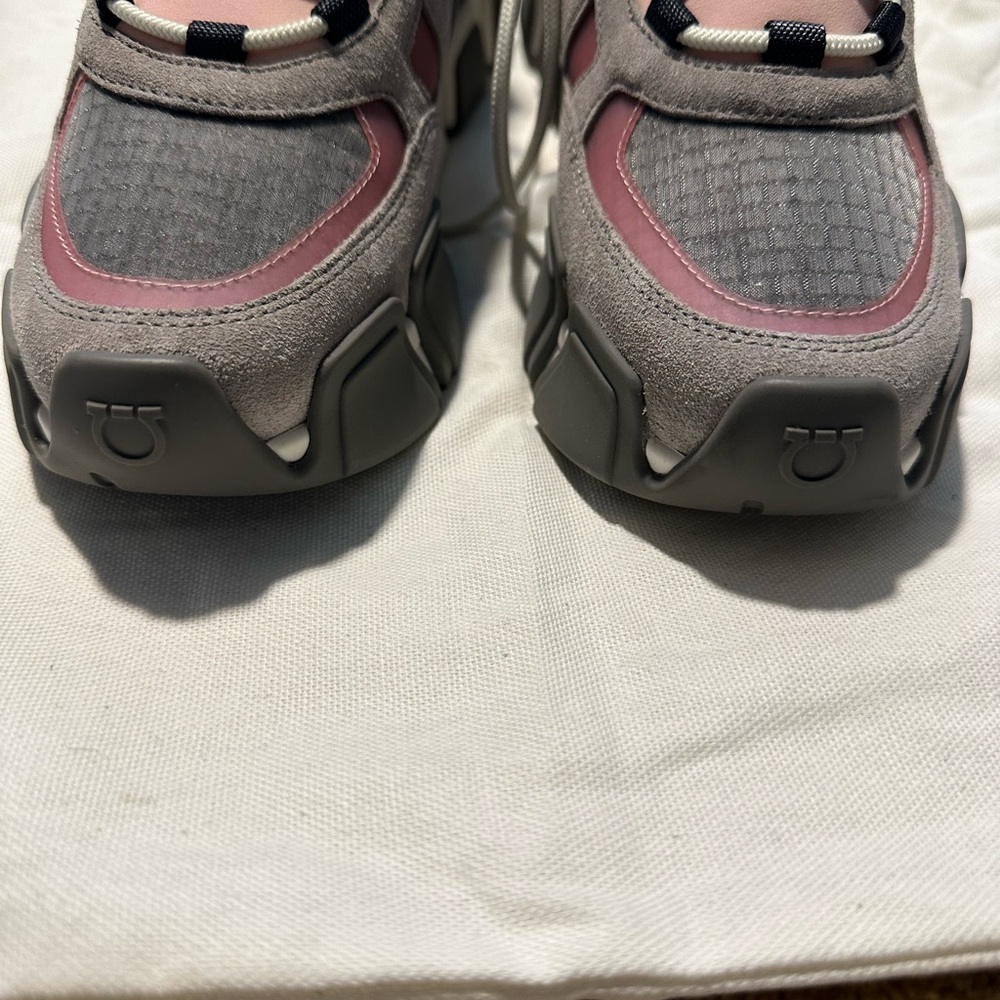 Salvatore Ferragamo Women Sneaker - Picture 3 of 10